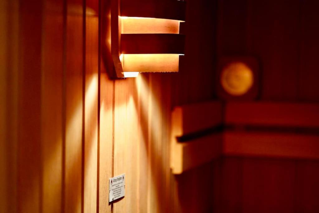 Helle Kellerwohnung Im Gruenen Mit Sauna Köln Exterior foto