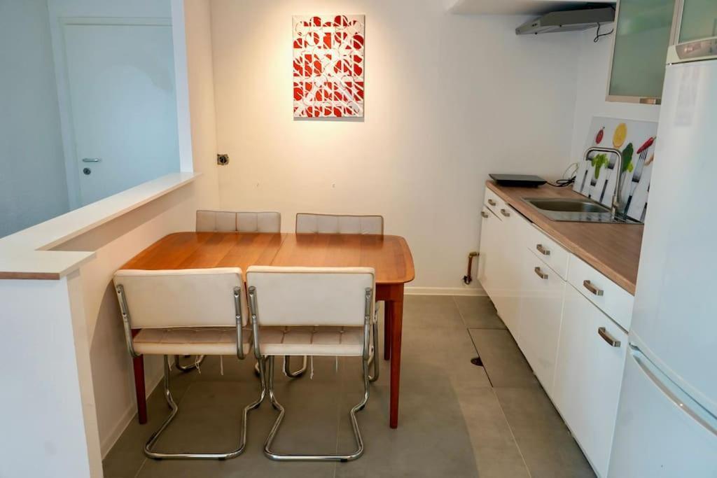 Helle Kellerwohnung Im Gruenen Mit Sauna Köln Exterior foto