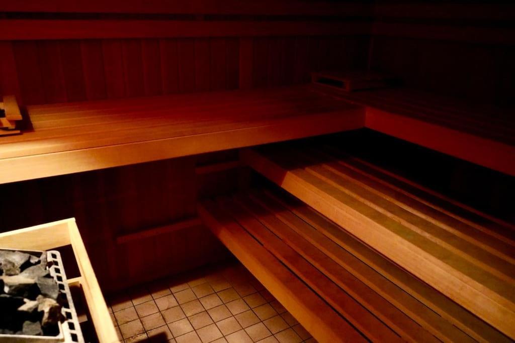 Helle Kellerwohnung Im Gruenen Mit Sauna Köln Exterior foto